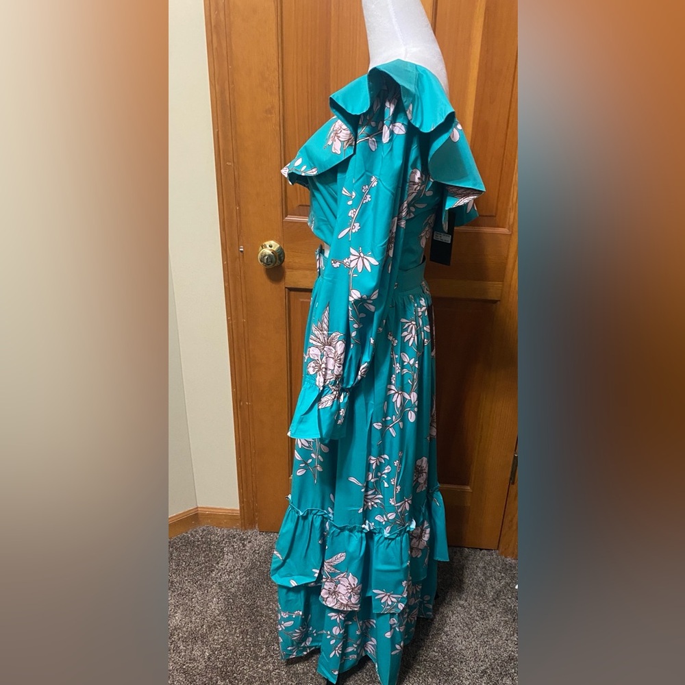 NWT Floral 3 Piece Maxi Skirt and Croptop - Picture 5 of 5